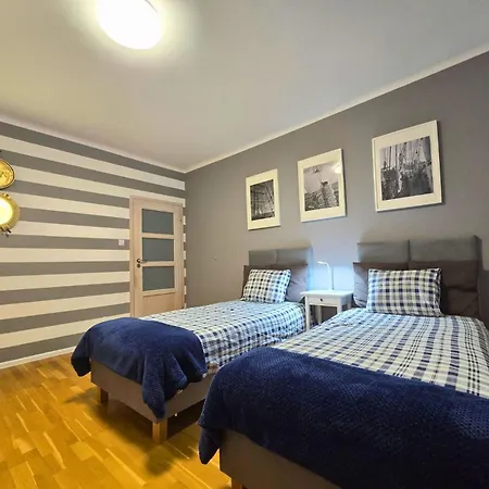 Aquarius - Latarnik Гдыня